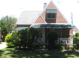 15600 Fischer Rd, Cleveland, OH 44111