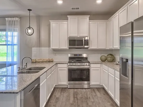 193 Falls Ridge Ln, Blythewood, SC 29016