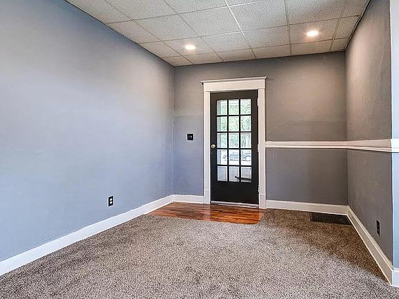 3rd image of 321 S 11th St