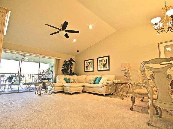 3rd image of 59 Camelot Gardens Blvd APT 210