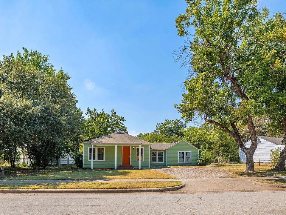 1st image of 102 San Saba Ave
