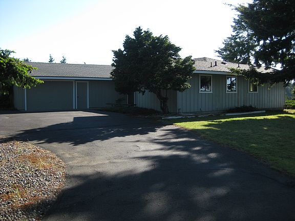 3rd image of 413 Cedar Park Dr