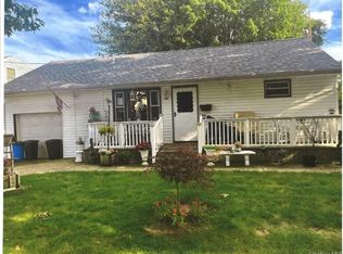330 Florida Avenue, Copiague, NY 11726