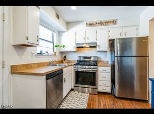 216 Riva Dr, Hackettstown, NJ 07840