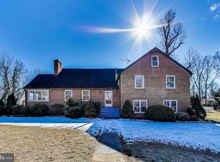 1101 Morningside Ln, Alexandria, VA 22308