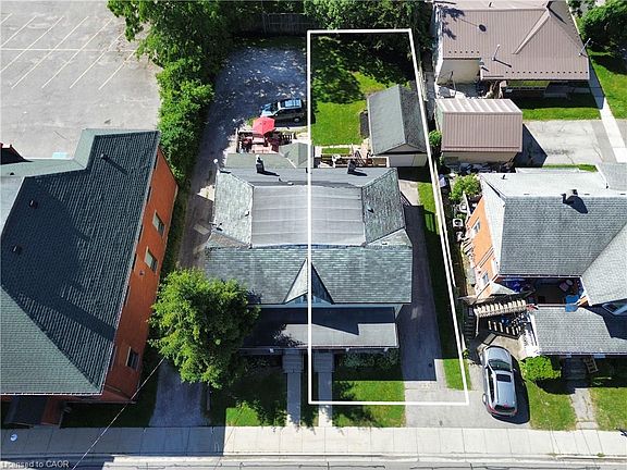 2nd image of 102 Stanley St