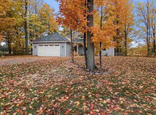 4837 Birdie Ln, Traverse City, MI 49685