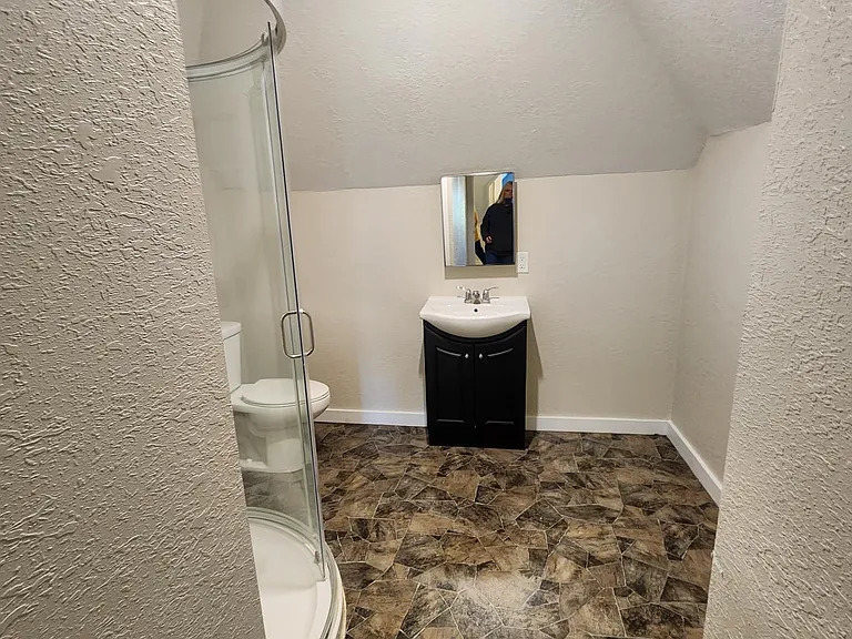 413 Ingleside Ter — Photo 9