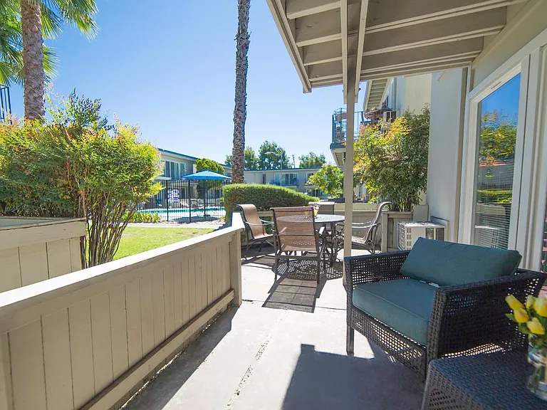 Kenwal Apartments — Photo 26