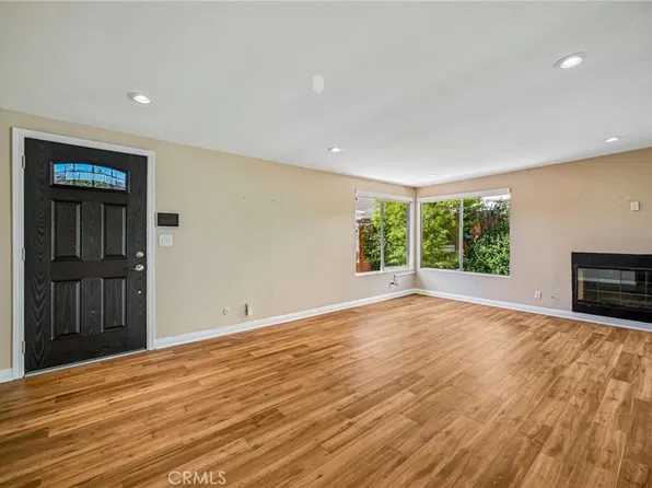 9930 Owensmouth Ave Unit 10, Chatsworth, CA 91311