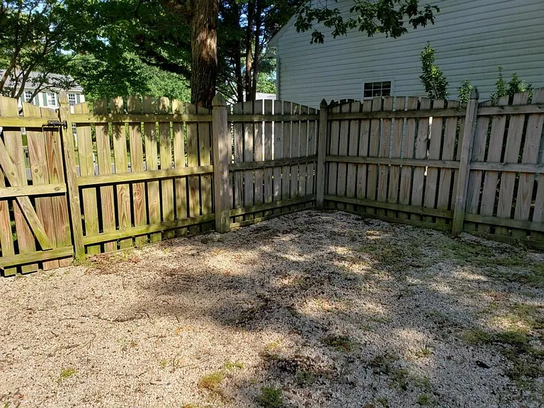 Kennel Area - Access to Garage via Side Entrance