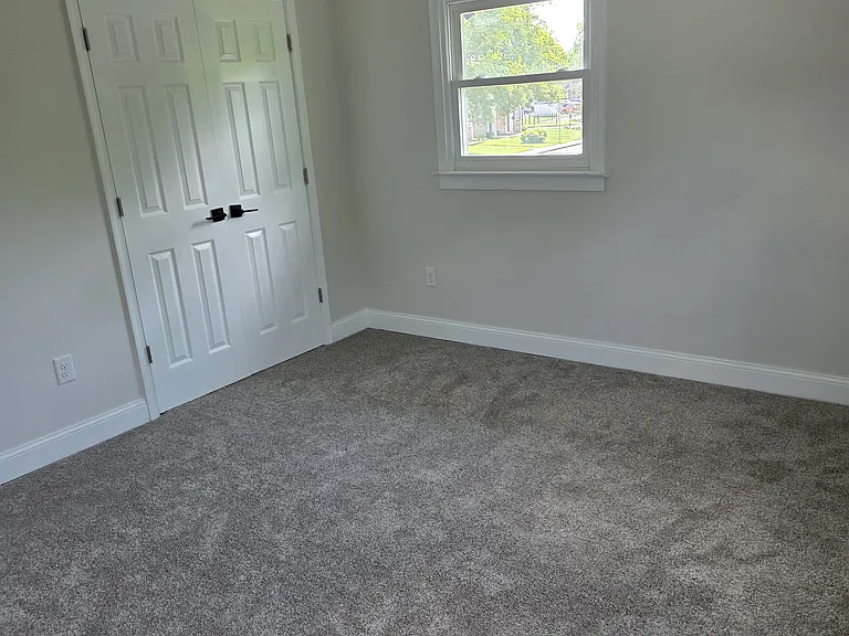 412 Winston St — Photo 18