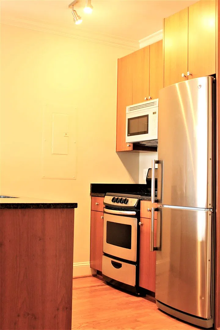 The Asher — Photo 3