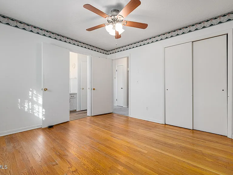 371 Oak Hill Cir — Photo 24