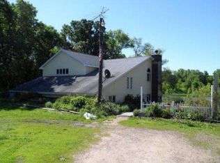 924 County Rd N, Hudson, WI 54016