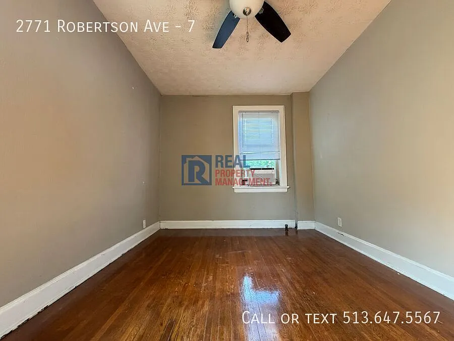 Updated and Charming 1 BR! August Move-In Special! — Photo 2