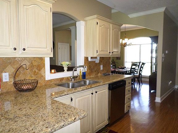 3rd image of 6701 Bonne Meadow Ln
