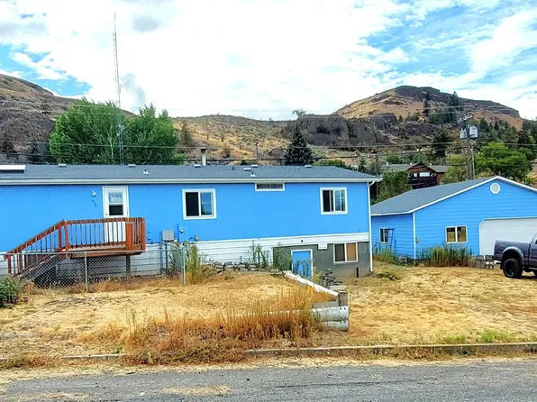 526 Roosevelt Dr, Grand Coulee, WA 99133