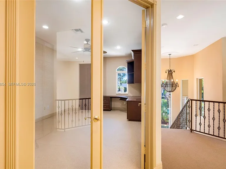 129 Gavilan Ave — Photo 22