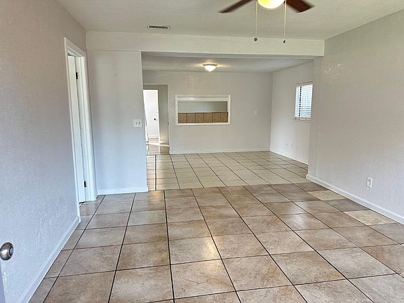 3rd image of 3036 High Street