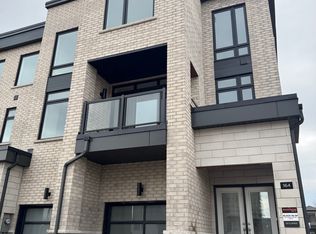 2740 Lawrence Ave E, Toronto, ON M1P3S5