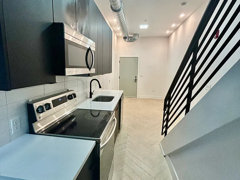 1705 N 7th St #21 — Photo 18