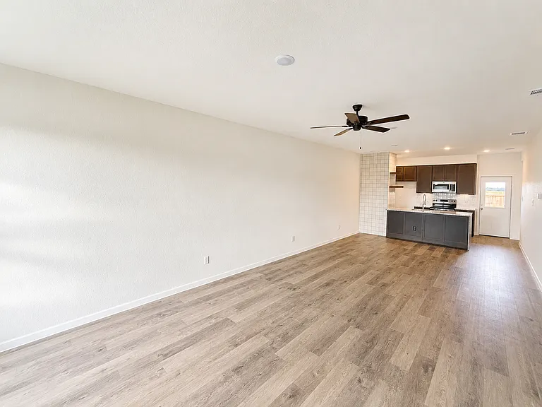 1615 Crooked River Ct — Photo 5
