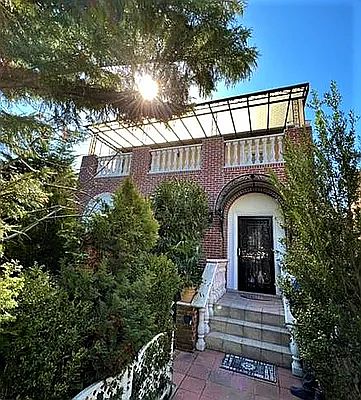 1st image of 3822 Nautilus Ave