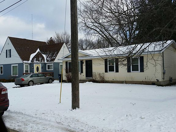 4th image of 1230 Plymouth Ave NE