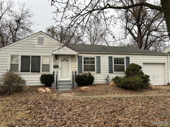 1243 Addison Dr, Saint Louis, MO 63137