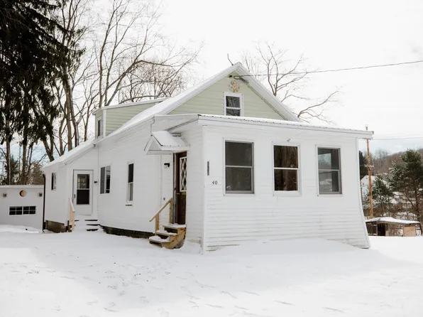 40 Marion St, Corry, PA 16407