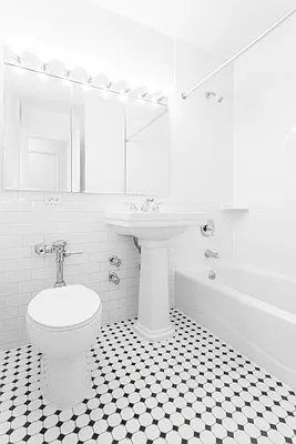 Rented by Olnick Organization | media 9