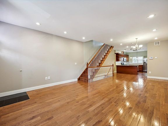 5th image of 1633 S 21st St