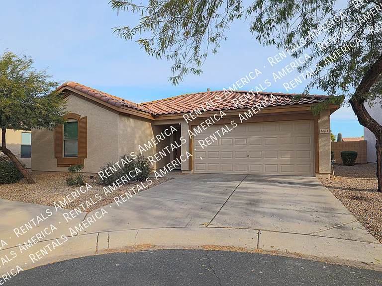 1324 S Mosley Ct — Photo 32