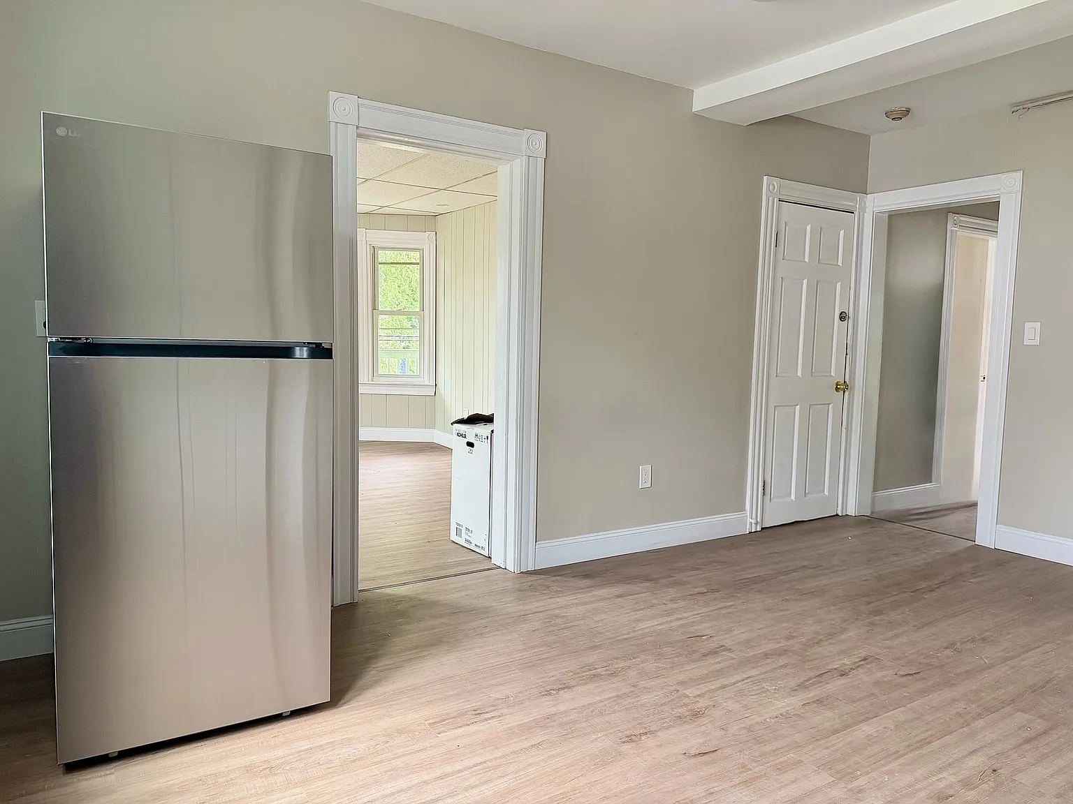 2 bed, 1000 sqft, $1,950 — Photo 1