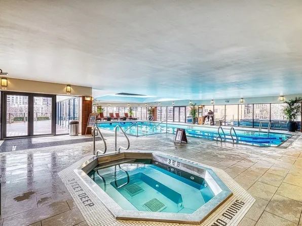 330 East 38th Street image 21 of 23