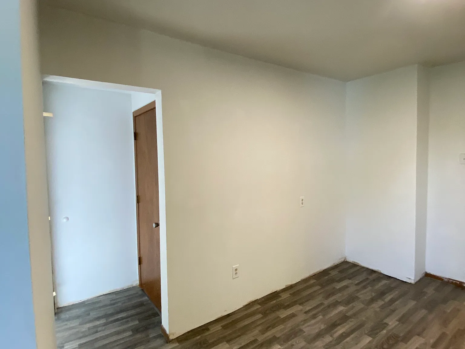 3 bed, 2122 sqft, $1,400 — Photo 4