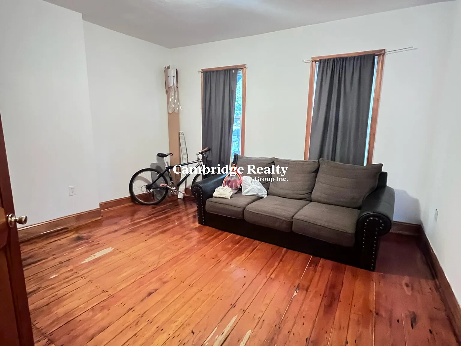 6 bed, $8,500 — Photo 4
