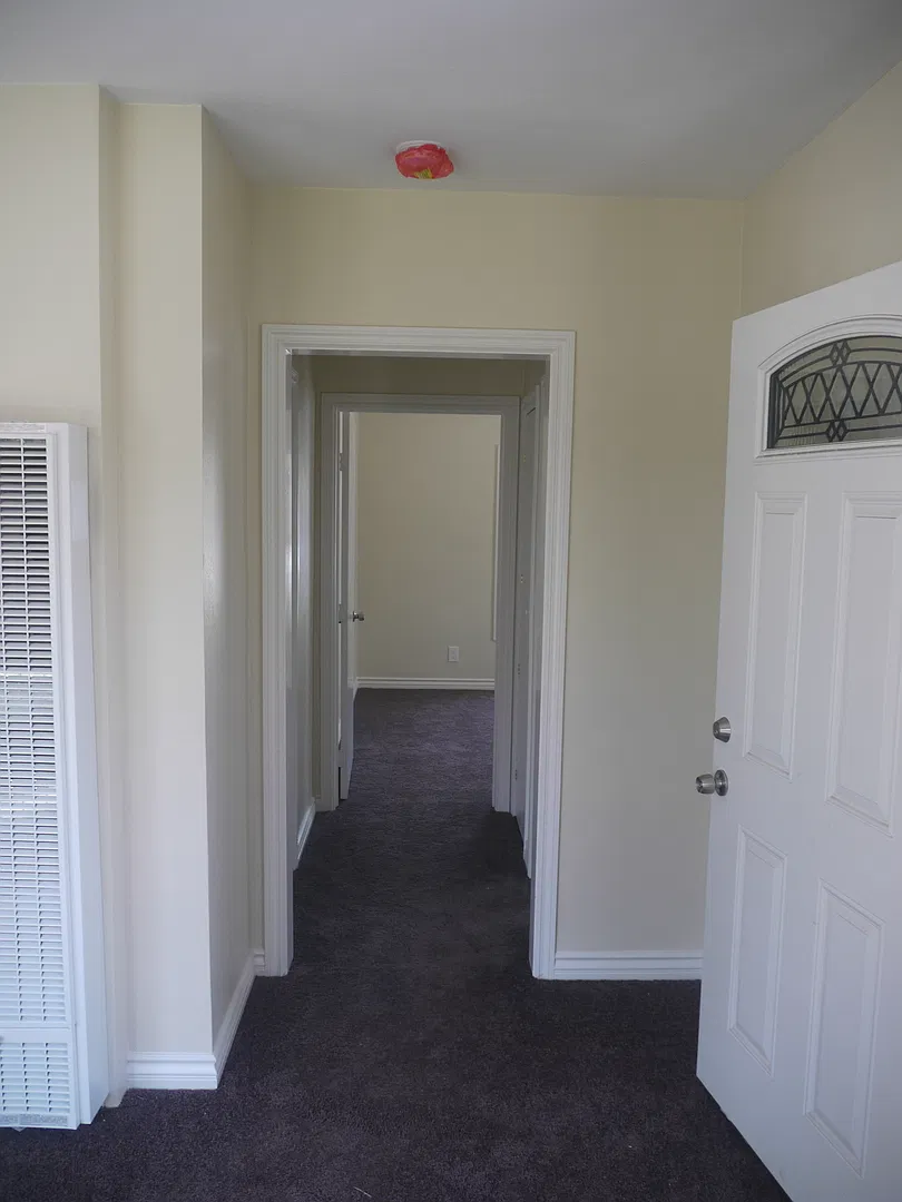 One bedroom California Bungalow — Photo 3