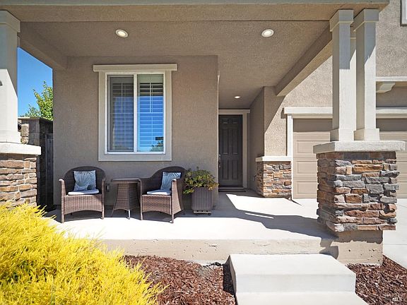 4th image of 1502 Karleigh Place