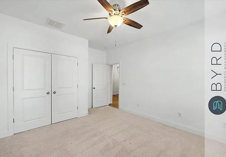 9001 Sharpe Ct — Photo 8