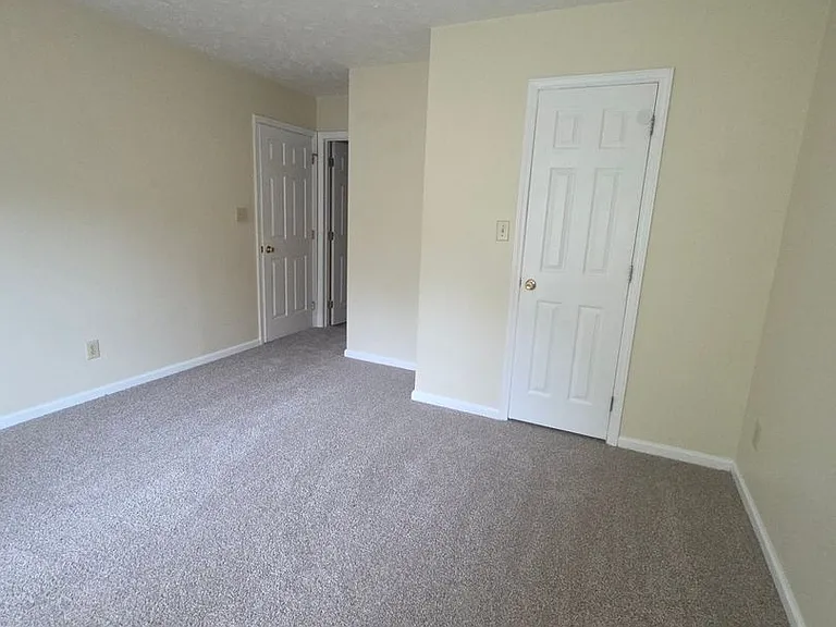 6330 Greycliff Dr — Photo 8