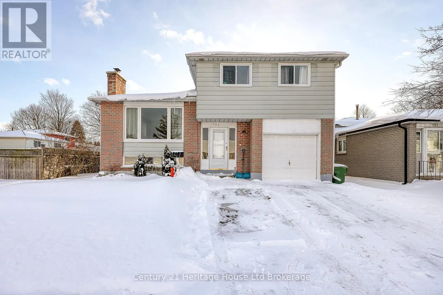 249 Macdonald Dr photo 1