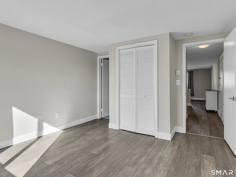 6 Russell St #6 — Photo 10