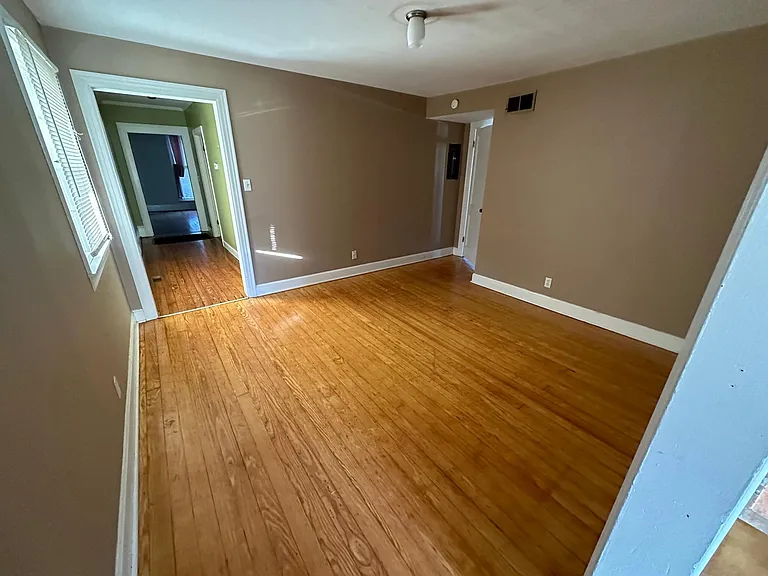 1918 Eastview Ave #2 — Photo 12