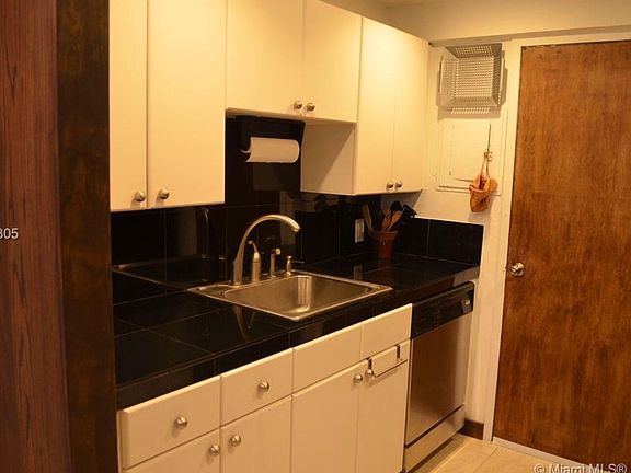 4th image of 1250 West Ave APT 3D