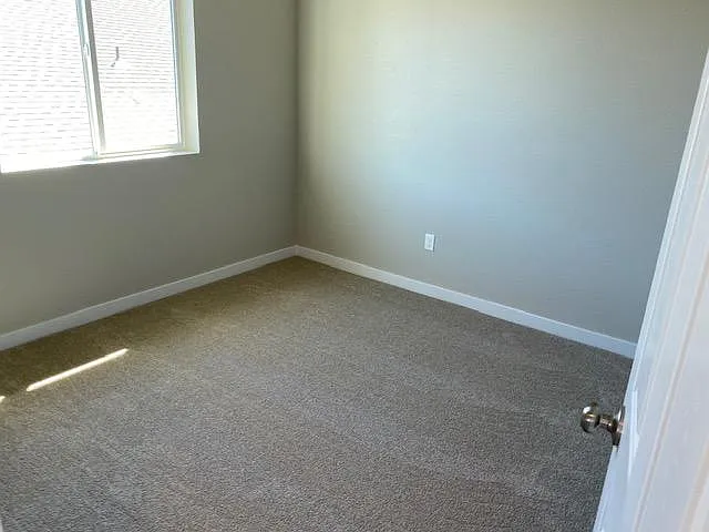 4465 W Silver Riv — Photo 16
