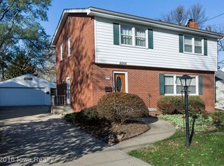4002 69th St, Urbandale, IA 50322