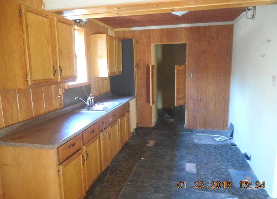 1st image of 18651 Hickory Hollow Dr