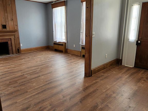 4th image of 209 N Cass St Floor 1